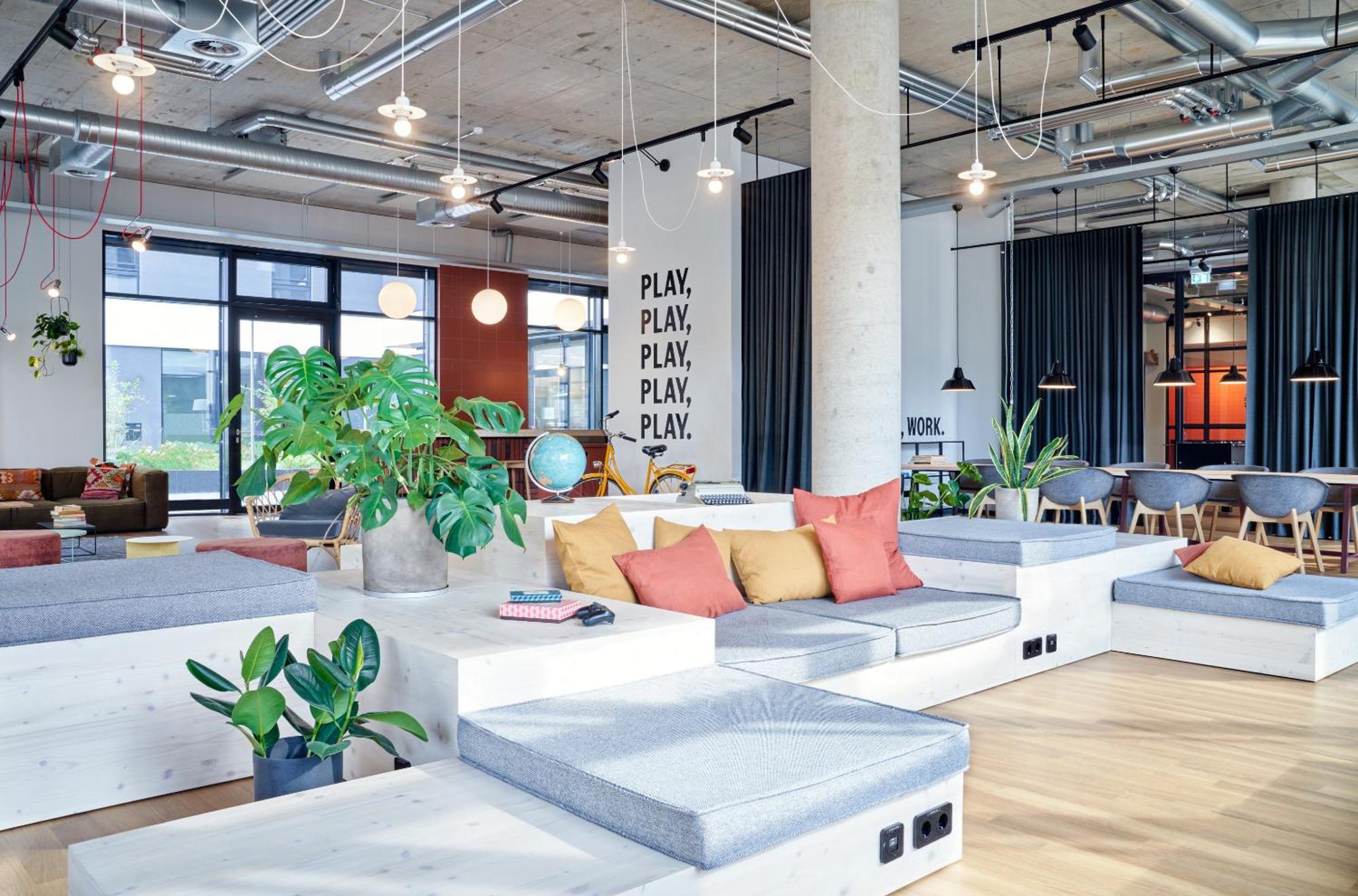 Stayery Bielefeld Hauptbahnhof Buitenkant foto